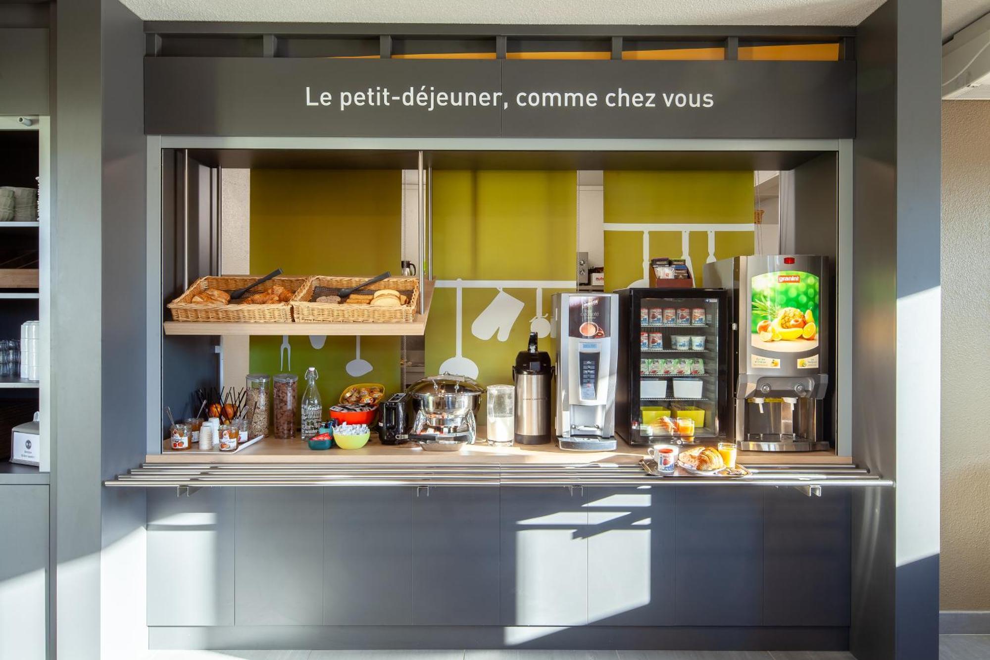 B&B Hotel Maurepas موريبا المظهر الخارجي الصورة