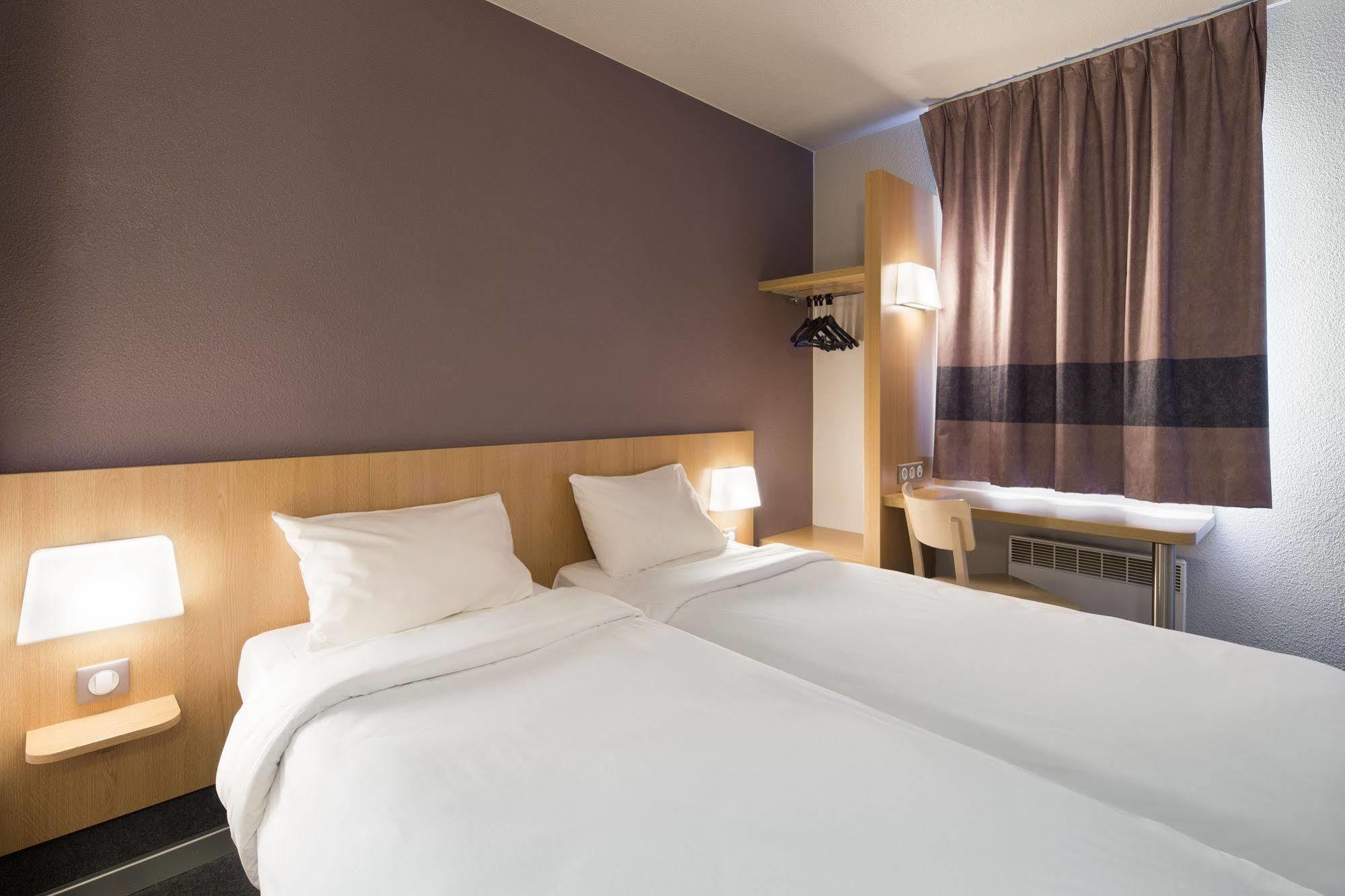 B&B Hotel Maurepas موريبا المظهر الخارجي الصورة